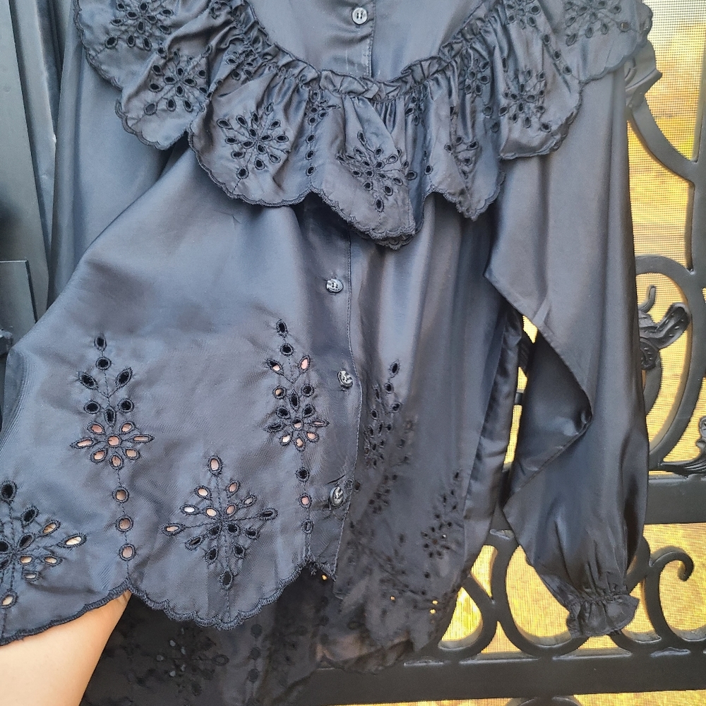 Topshop size 2 black cut out blouse. NWOT